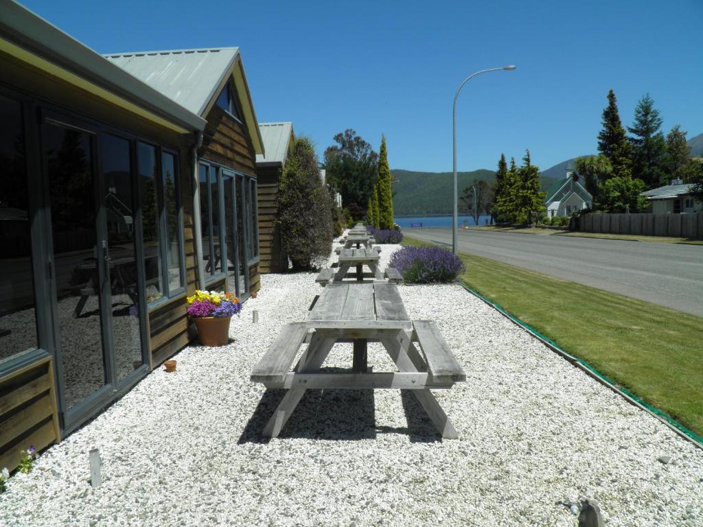 Lakefront Lodge Te Anau Room photo